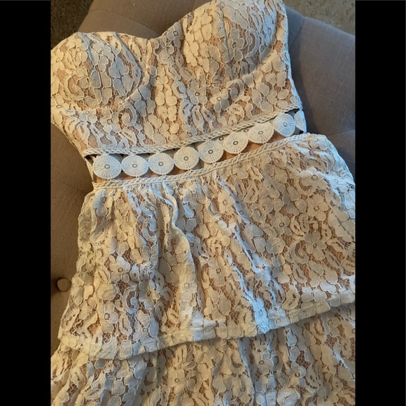 ❤️Lulu’s Adorn White Lace Strapless Midi Dress - Picture 9 of 9